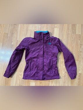 The North Face Womens HyVent Rain Jacket Purple Hooded Shell Size Small S/P